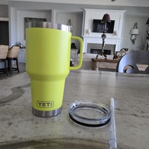 YETI Bright Yellow Mug with Clear Lid